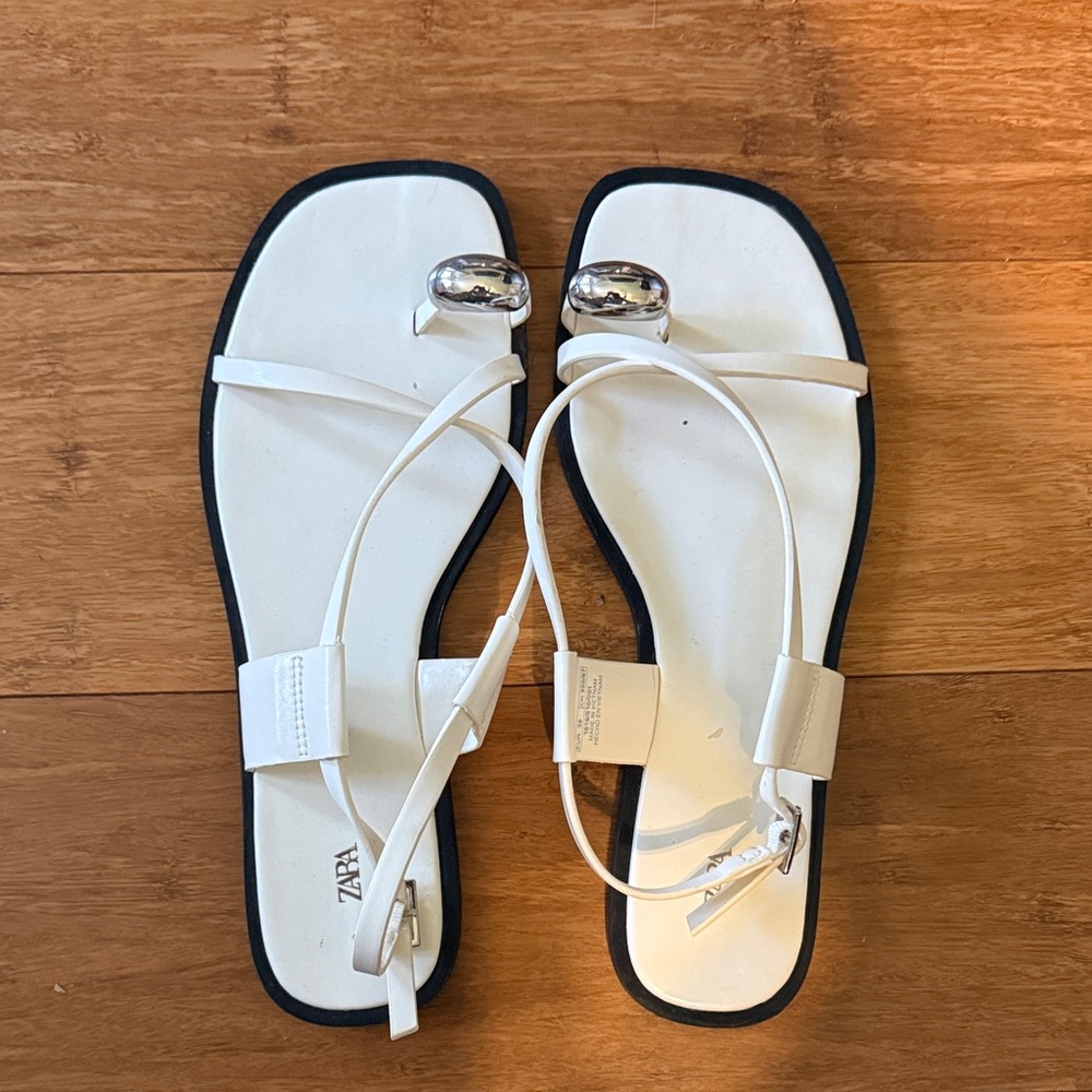 Zara White Strappy Toe-Ring Sandals with Silver Accent